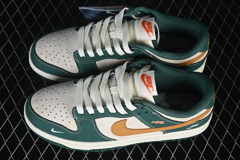 All categories Nk SB Dunk Series Nk SB Dunk Low High-end customized low-top sneakers Nike SB Dunk Low Khaki Green High-end customized low-top casual sneakers YF9511-921
